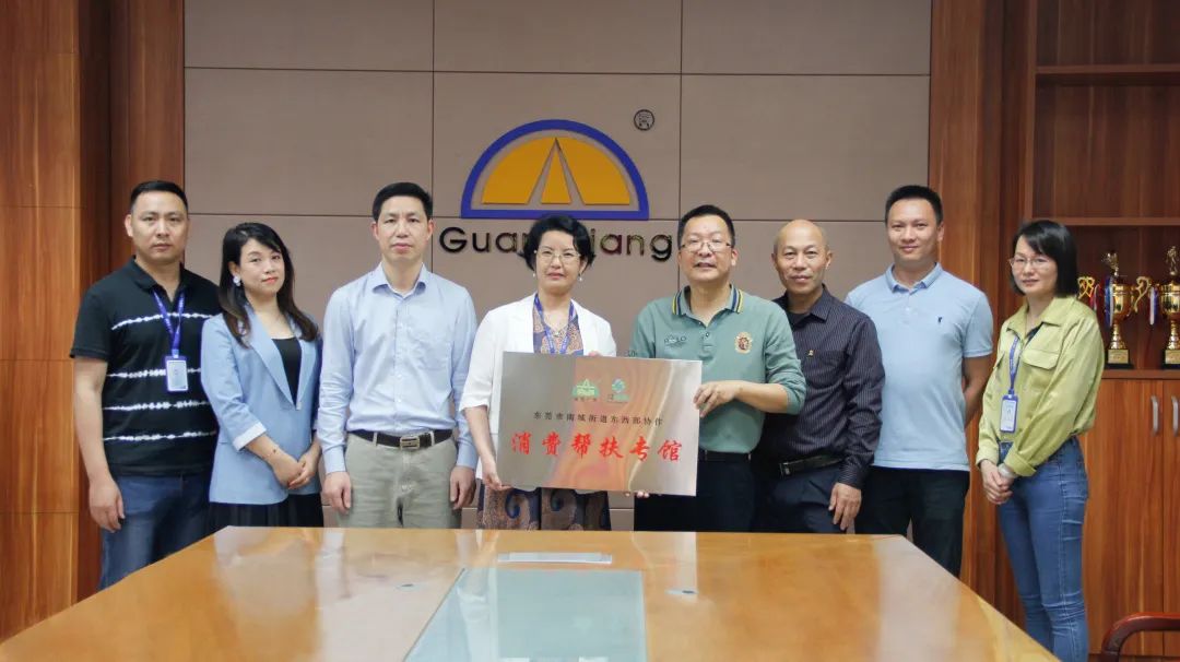 1683171299337651 198.jpg